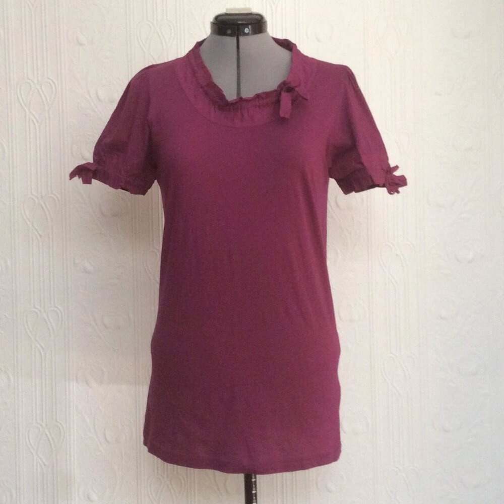 Vintage Marc Jacobs T-shirt excellent condition with bow at collar